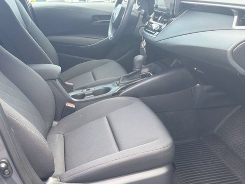 Used 2025 Toyota Corolla LE FWD image 14