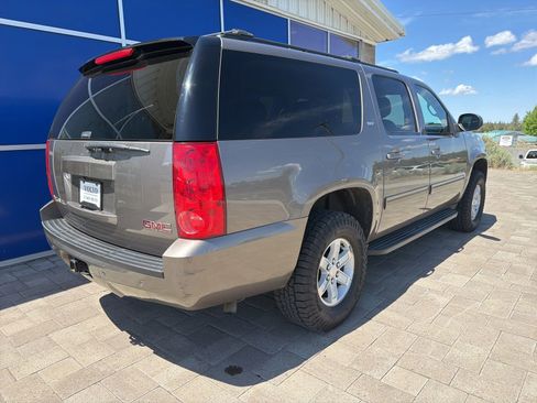 Used 2014 GMC Yukon XL SLT AWD/4WD image 7