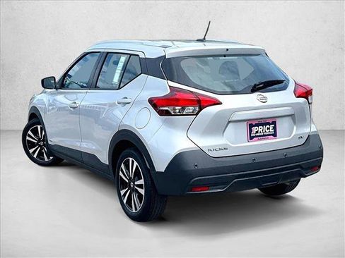 Used 2020 Nissan Kicks SV FWD image 13