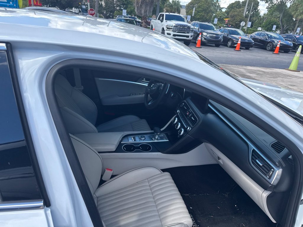 Used 2023 Genesis G70 3.3T RWD image 6
