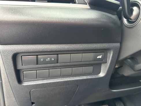 Used 2024 Mitsubishi Outlander SE Black Edition FWD image 15