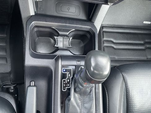 Used 2020 Toyota Tacoma TRD Sport image 25