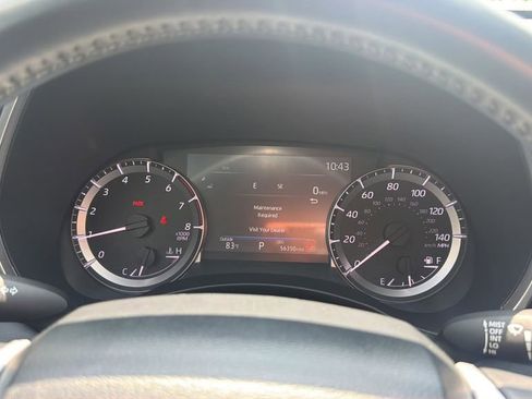 Used 2024 Toyota Highlander XLE FWD image 10