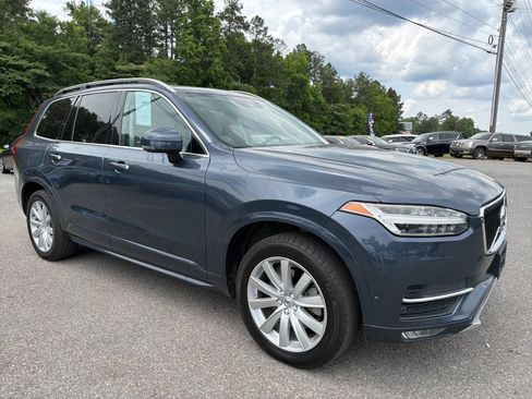 Used 2019 Volvo XC90 T6 Momentum w/ Advanced Package AWD/4WD image 3