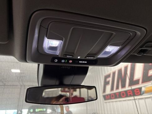 Used 2024 Chevrolet Silverado 3500 LT image 22