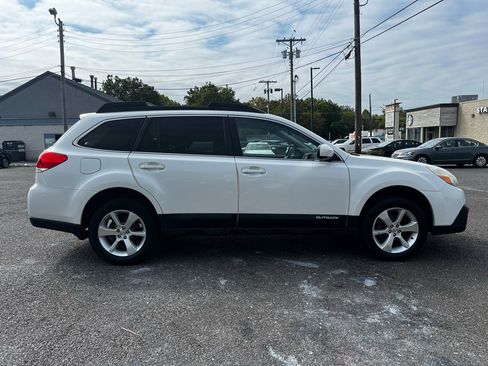 Used 2013 Subaru Outback 2.5i Limited image 4