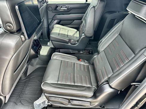 New 2026 GMC Yukon XL AT4 Ultimate w/ LPO, Floor Liner Package AWD/4WD image 16