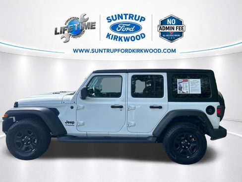 Used 2022 Jeep Wrangler Unlimited Sport AWD/4WD image 8