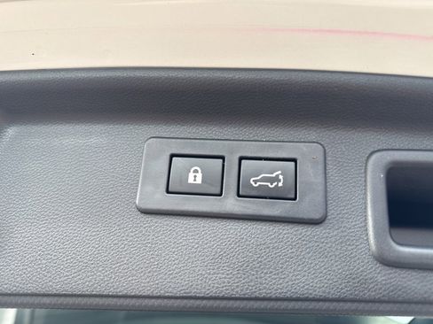 Certified 2023 Subaru Forester Premium image 26