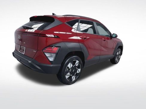 Used 2025 Hyundai Kona SEL AWD/4WD image 8