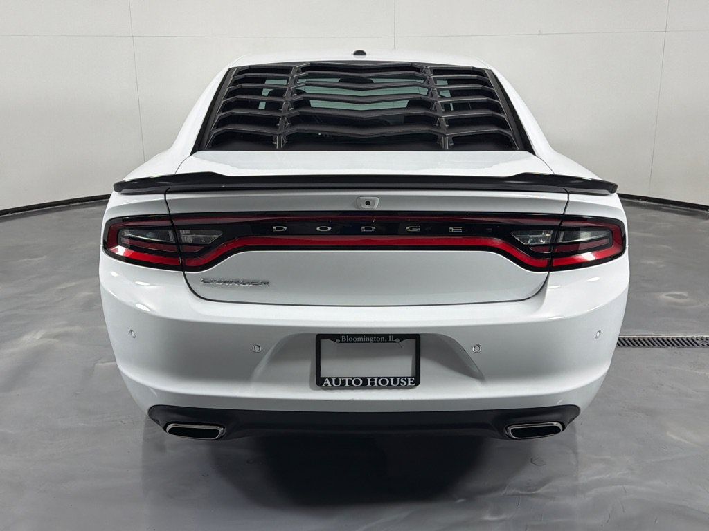 Used 2022 Dodge Charger SXT RWD image 6