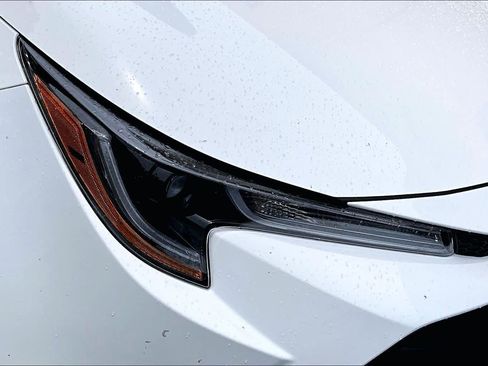 Used 2025 Toyota Corolla LE FWD image 28