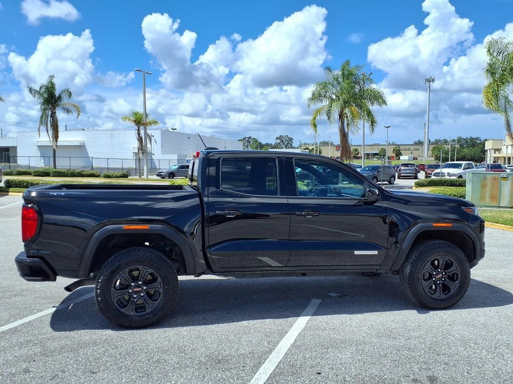 Used 2025 GMC Canyon Elevation w/ Convenience Package AWD/4WD image 8