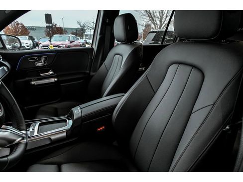 New 2026 Mercedes-Benz GLB 250 4MATIC image 9