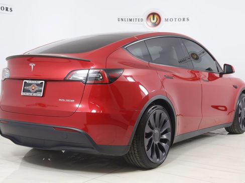 Used 2023 Tesla Model Y Performance image 3