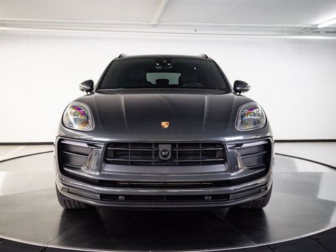 Certified 2023 Porsche Macan AWD/4WD image 10