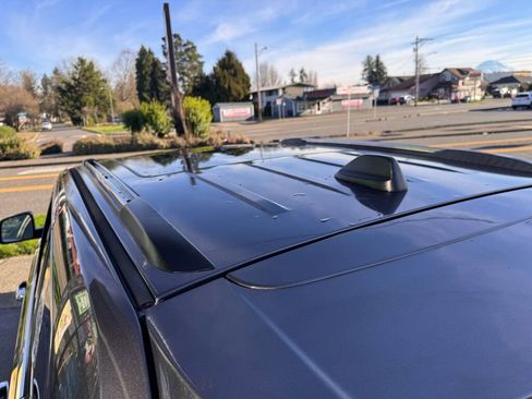 Used 2017 Jeep Grand Cherokee Limited w/ Luxury Group II image 9