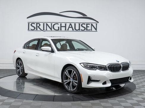 Used 2019 BMW 330i xDrive Sedan w/ Premium Package AWD/4WD image 3