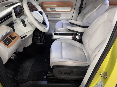 New 2025 Volkswagen ID. Buzz 1st Edition image 56