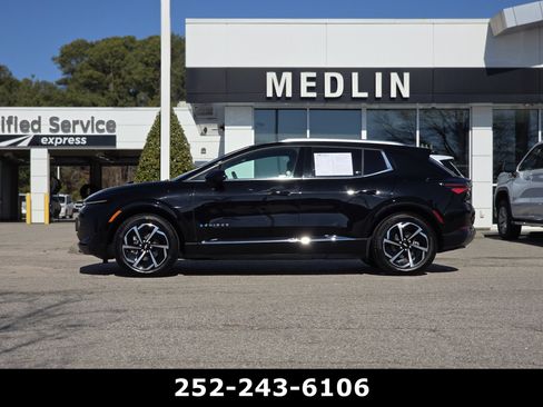 Used 2025 Chevrolet Equinox EV LT image 3