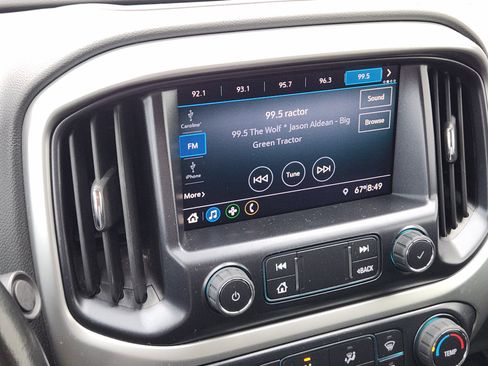 Used 2021 Chevrolet Colorado LT w/ LT Convenience Package image 18