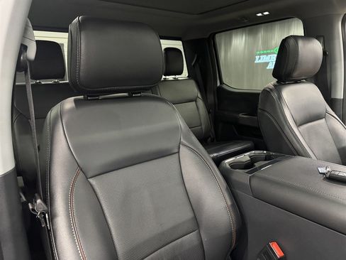 Used 2024 Ford F250 Lariat w/ Lariat Ultimate Package AWD/4WD image 38