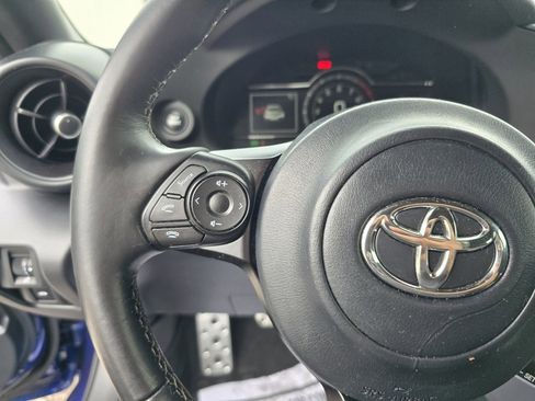 Used 2024 Toyota GR86 Premium image 18