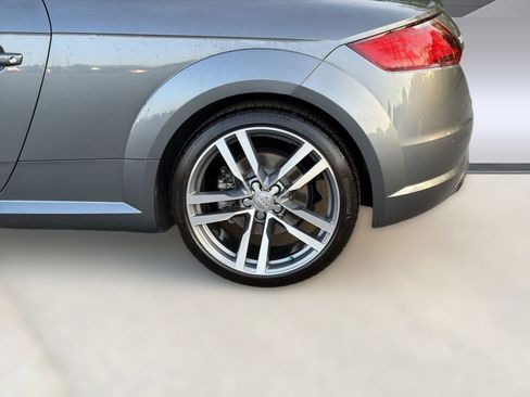 Used 2018 Audi TT 2.0T w/ Technology Package image 12