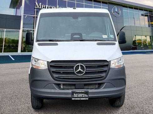 Used 2025 Mercedes-Benz Sprinter 2500 image 3
