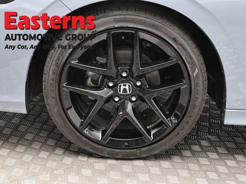 Used 2023 Honda Civic Sport image 31