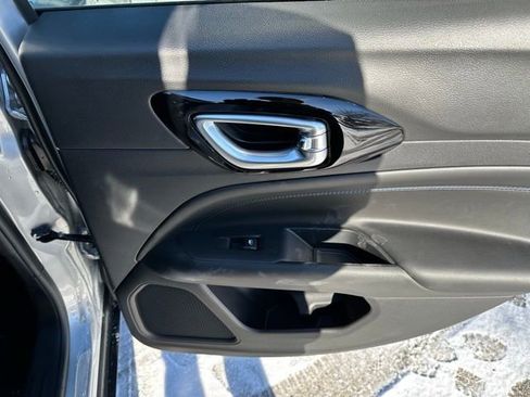 New 2026 Jeep Compass Latitude AWD/4WD image 15