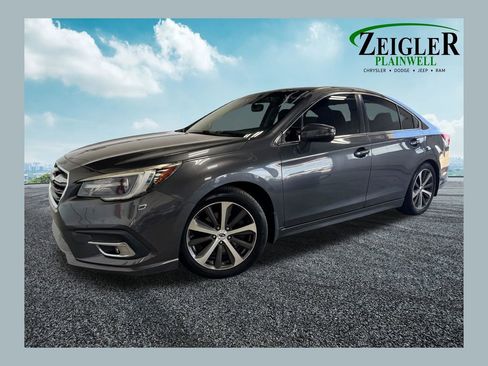 Used 2018 Subaru Legacy 3.6R Limited AWD/4WD image 1