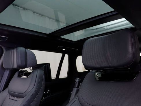 New 2025 Land Rover Range Rover SV AWD/4WD image 16