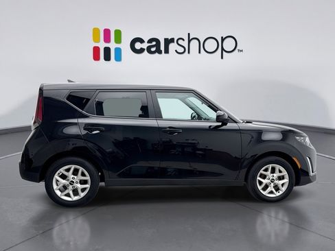 Used 2023 Kia Soul LX w/ LX Technology Package image 6