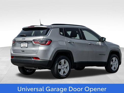 Used 2022 Jeep Compass Latitude w/ Convenience Group AWD/4WD image 7