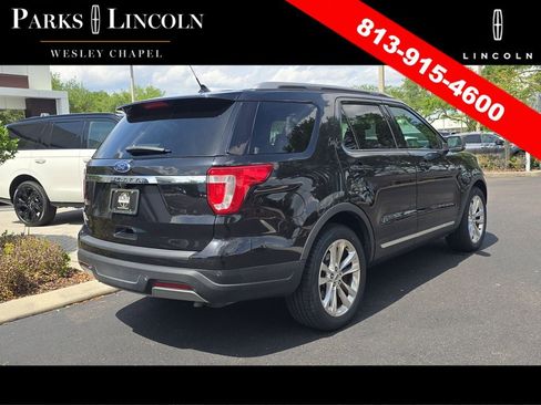 Used 2019 Ford Explorer XLT w/ Equipment Group 202A FWD image 4