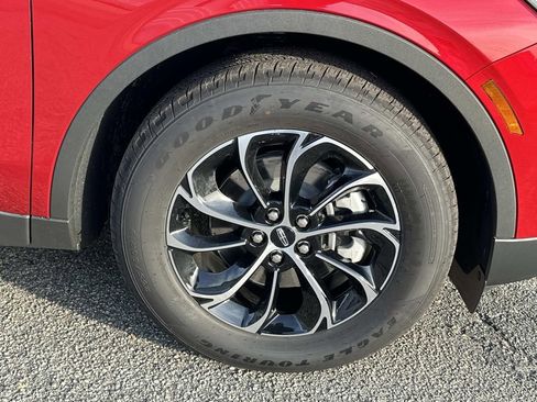 New 2026 Lincoln Nautilus Premier w/ Equipment Group 102A image 12