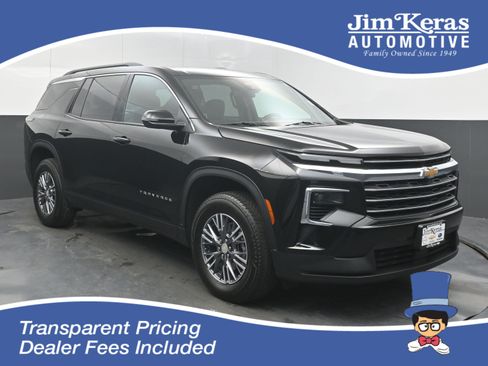 Certified 2026 Chevrolet Traverse LT FWD image 1
