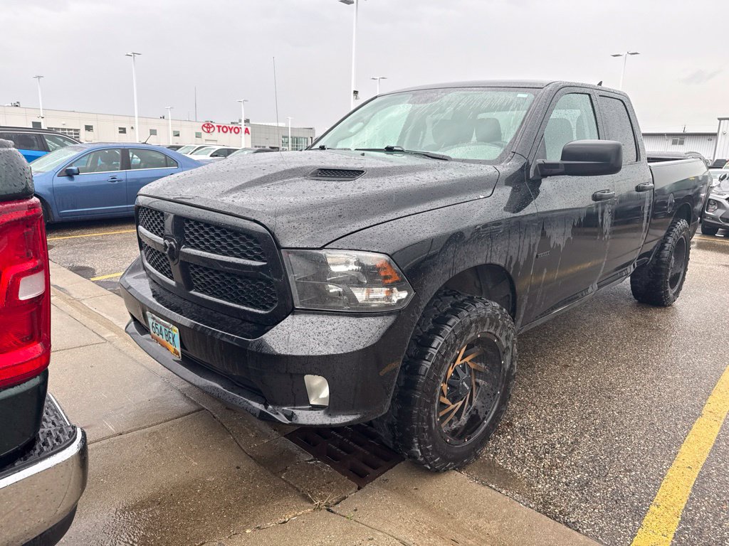 Used 2019 RAM 1500 Express w/ Wheel & Sound Group AWD/4WD image 3
