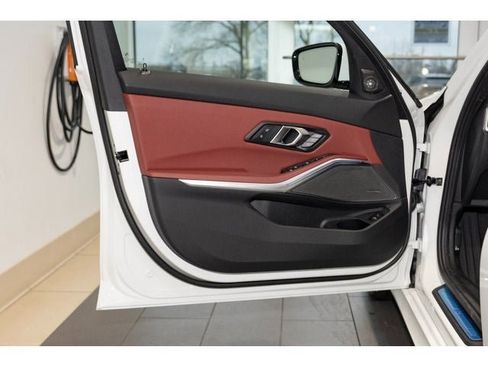 Used 2026 BMW 330i xDrive Sedan w/ M Sport Package image 52