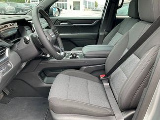 New 2025 GMC Acadia Elevation video 2