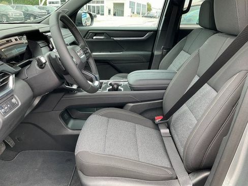 New 2025 GMC Acadia Elevation image 2