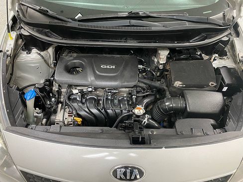 Used 2016 Kia Rio SX image 17