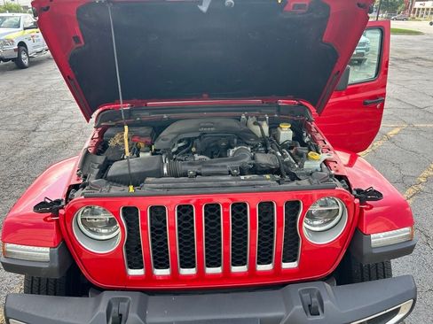 Used 2021 Jeep Gladiator Overland w/ Popular Equipment Package AWD/4WD image 11