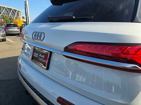 Used 2025 Audi SQ7 Premium Plus image 15