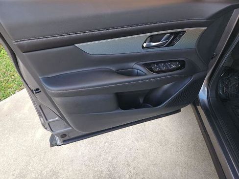 Certified 2025 Nissan Murano SL image 30