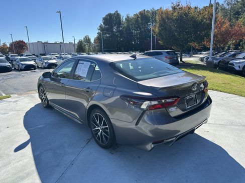 Certified 2024 Toyota Camry SE image 8