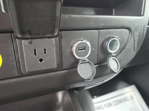 Used 2018 Chevrolet Express 2500 w/ Driver Convenience Package RWD image 49