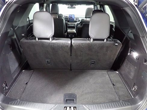 Used 2020 Ford Explorer ST w/ ST High-Performance Pack image 18