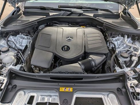 Used 2024 Mercedes-Benz GLC 300 4MATIC image 41